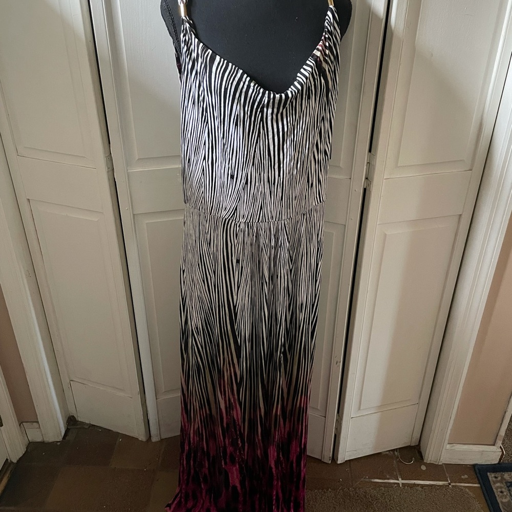 Sleeveless, Black,White & Pink Sleeveless Long Womans Dress